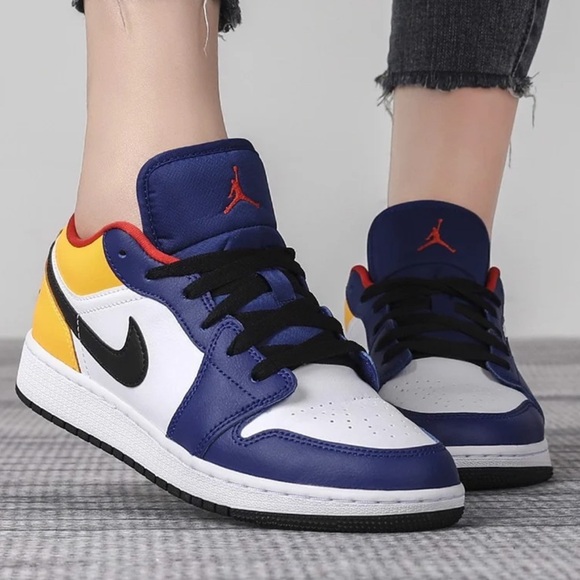 Nike💛Air Jordan 1 Low 'Royal Yellow' - 553560-123 - Men's Size: 9